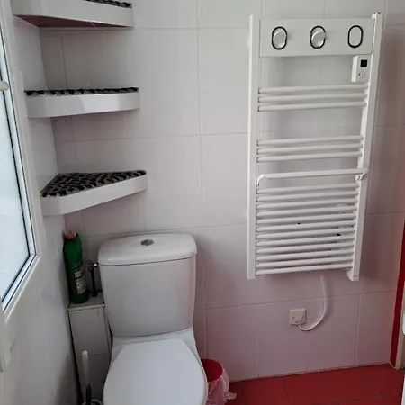 Au Milieu Du Village Apartment *